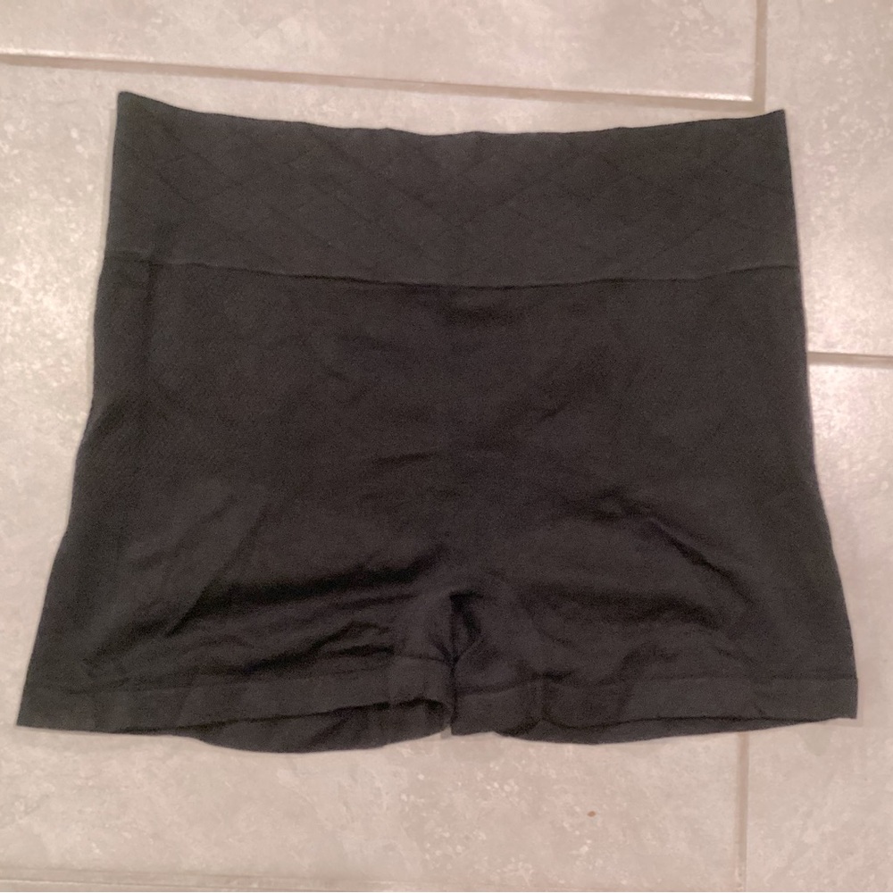 Black Shapewear with Elastic Waistband and Stretch Fabric